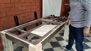 Студия дизайна naoborot.ru. Стол из старой двери и паркета своими руками.